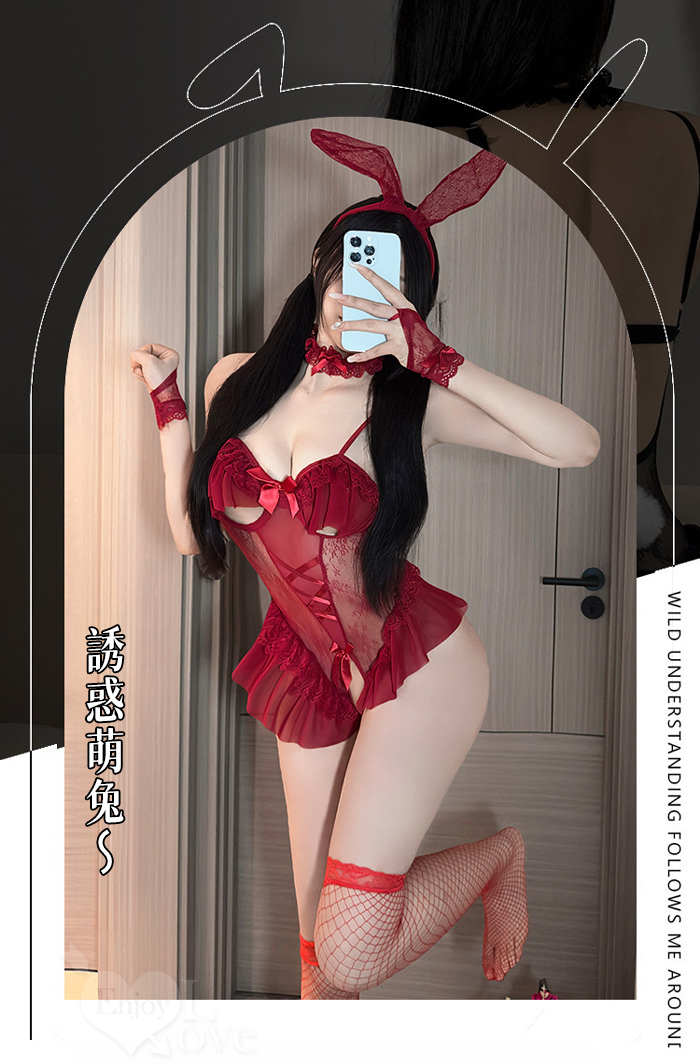 兔女郎角色扮演服！鏤空鋼圈露乳洞洞薄紗透視開襠連身衣五件式套装﹝紅﹞ E536279 详情图 2