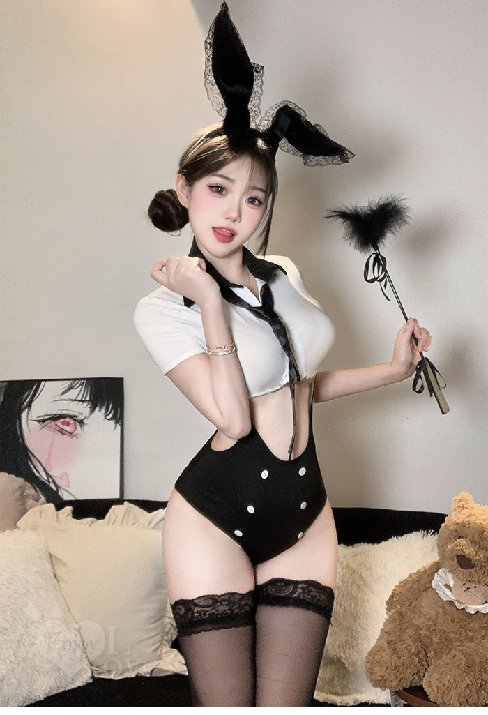 女僕角色扮演服！翻領可開釦黑白撞色短上衣鏤空雙肩吊帶褲四件式套装 E536259 详情图 5